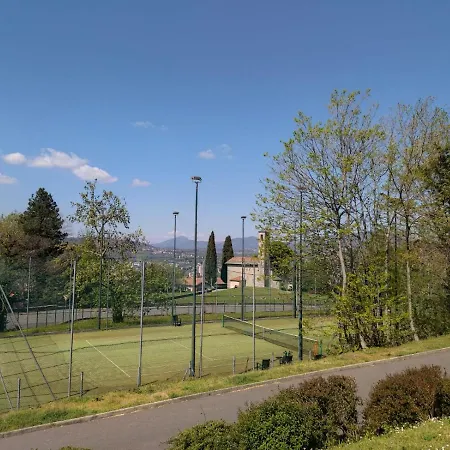 Casa Vacanze Della Parrocchia San Paolo Apostolo * Como